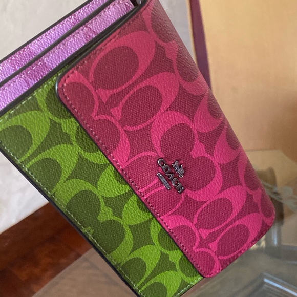 NWT Coach Colorblock Tote&wristlet&wallet - Picture 15 of 16